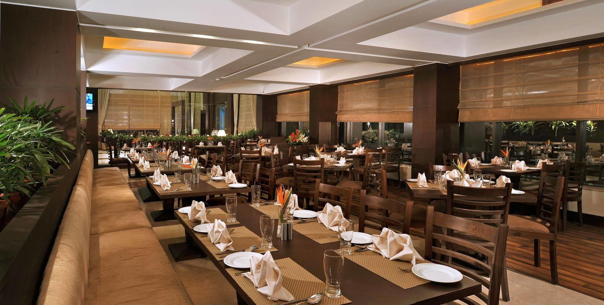 Country Inn & Suites By Radisson, Gurugram Sector 12 Γκουργκάον Εξωτερικό φωτογραφία